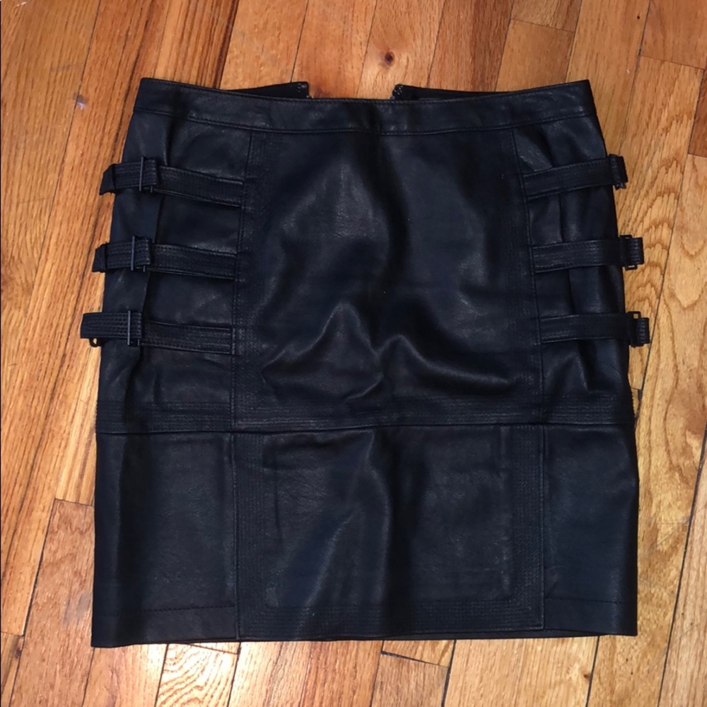 BCBGMAXAZRIA “DEVAN” SKIRT - Picture 3 of 7